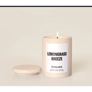 Homesick Lemongrass Breeze Scented Candle 8oz Natural Soy Wax Blend Relaxing Aro